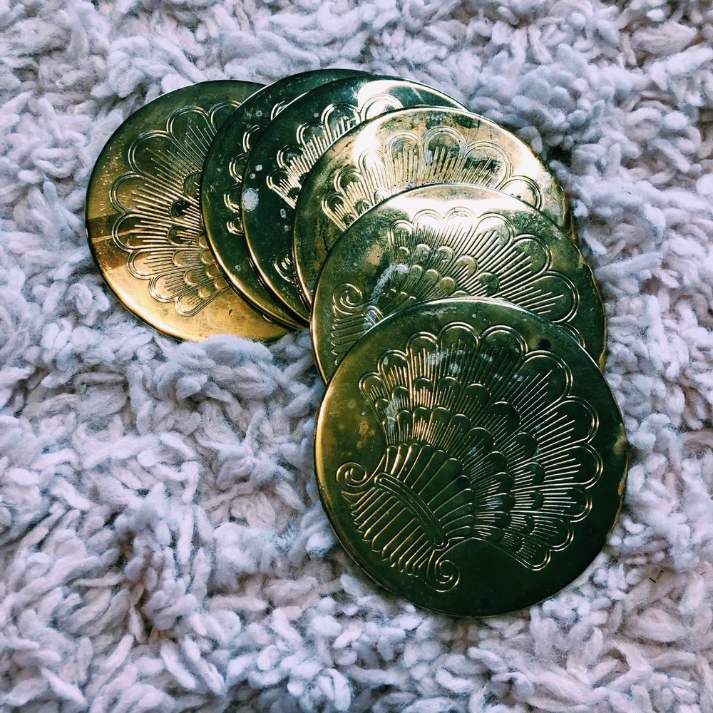 Vintage Set of 6 Gold Seashell Coasters w/ Backing - Picture 2 of 6